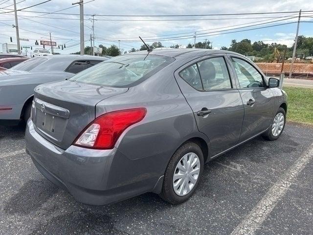 Photo of 2019 Gun Metallic Nissan Versa