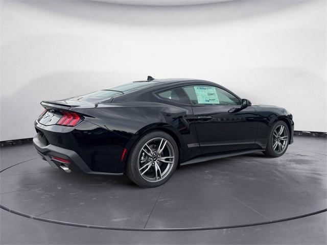 Photo of 2025 Black Ford Mustang
