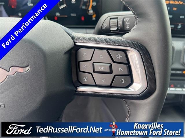 Photo of 2025 White Ford Mustang