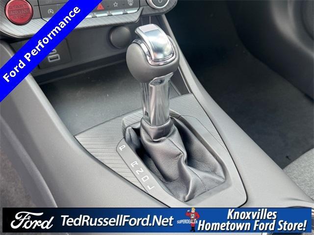 Photo of 2025 White Ford Mustang