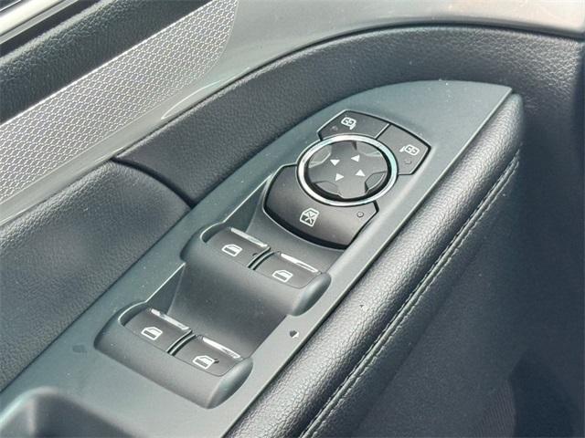 Photo of 2016 Blue Ford Explorer