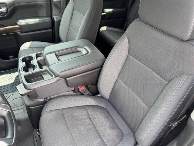 Photo of 2019 Silver Ice Metallic Chevrolet Silverado 1500