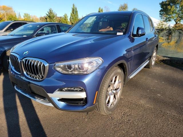Photo of 2021 Phytonic Blue Metallic BMW X3 PHEV
