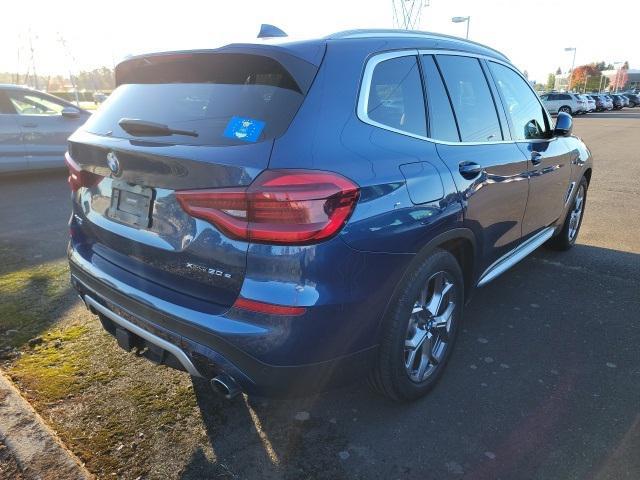 Photo of 2021 Phytonic Blue Metallic BMW X3 PHEV