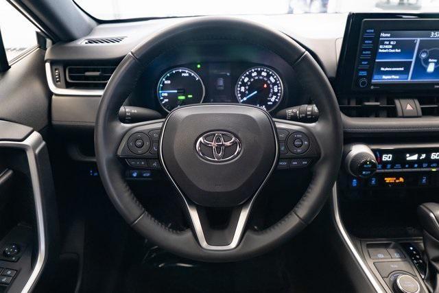 Photo of 2022 Silver Sky Toyota RAV4 Hybrid