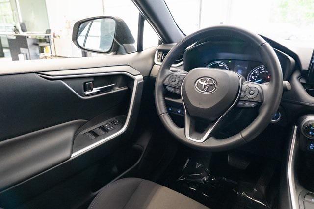 Photo of 2022 Silver Sky Toyota RAV4 Hybrid
