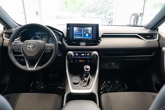 Photo of 2022 Silver Sky Toyota RAV4 Hybrid