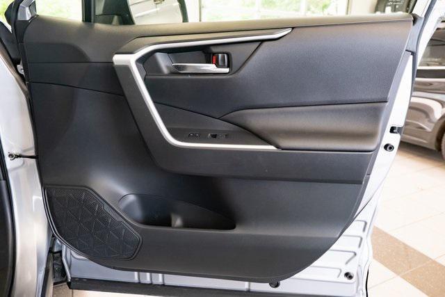 Photo of 2022 Silver Sky Toyota RAV4 Hybrid