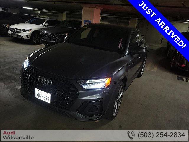 Photo of 2023 Daytona Gray Pearl Effect Audi Q5