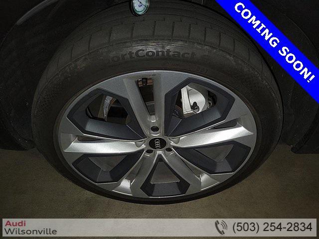 Photo of 2023 Daytona Gray Pearl Effect Audi Q5