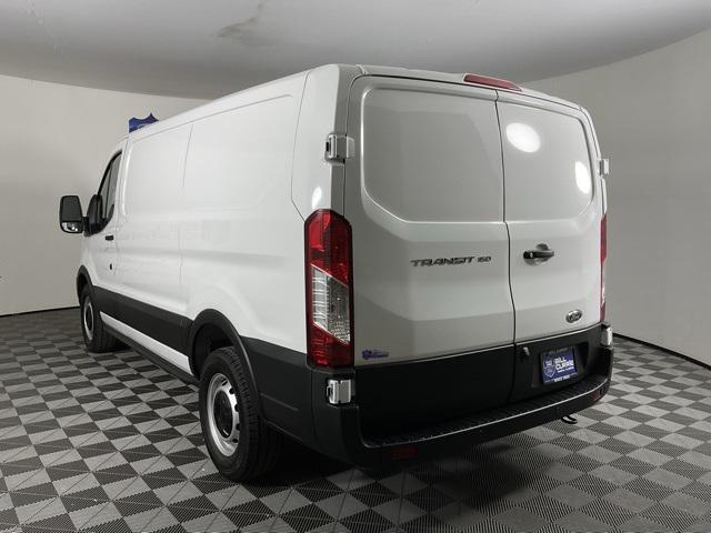 Photo of 2025 Oxford White Ford Transit-150