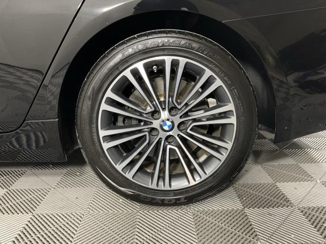 Photo of 2017 Jet Black BMW 540