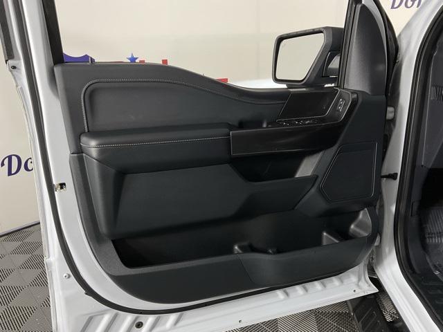 Photo of 2021 White Metallic Ford F-150