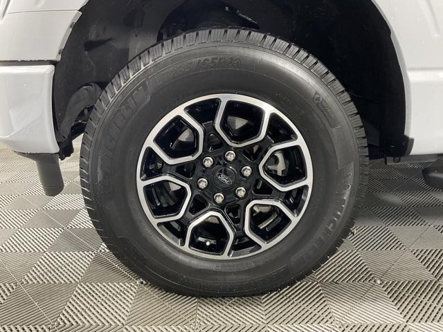 Photo of 2021 White Metallic Ford F-150