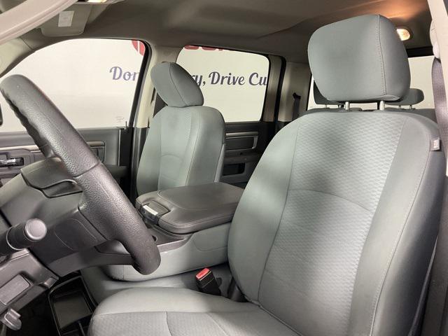 Photo of 2019 Billet Silver Metallic Clearcoat RAM 1500