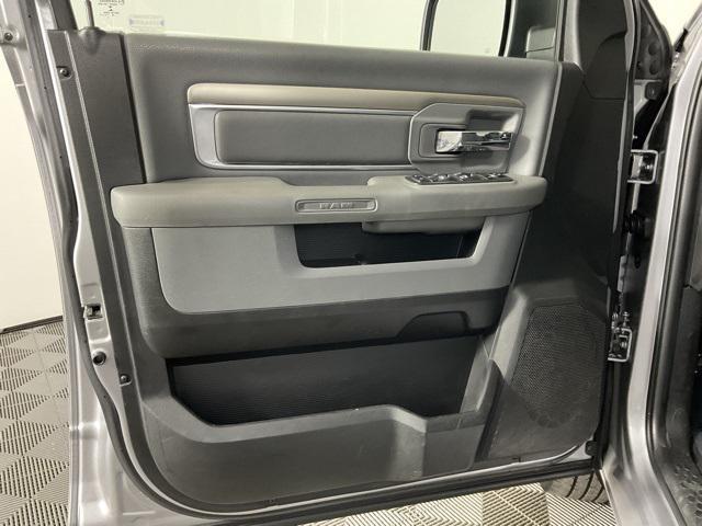 Photo of 2019 Billet Silver Metallic Clearcoat RAM 1500