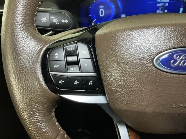 Photo of 2023 Agate Black Metallic Ford Explorer