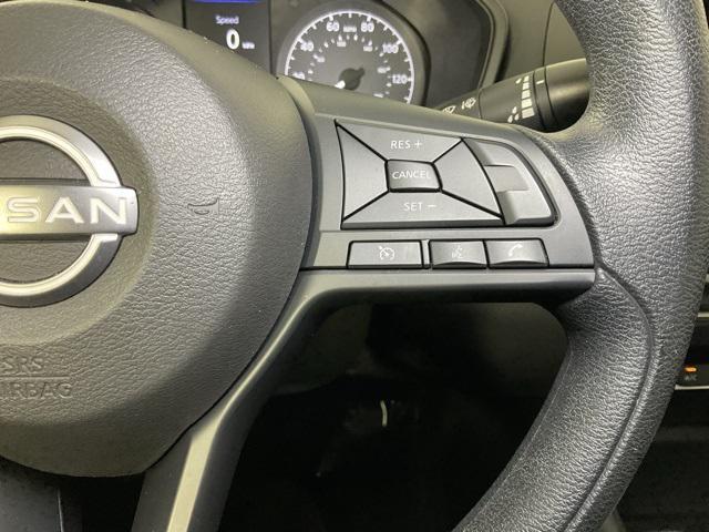 Photo of 2023 Glacier White Nissan Altima