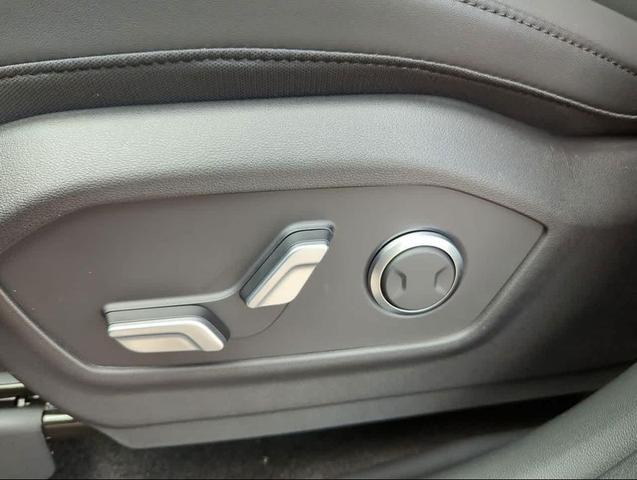 Photo of 2025 Ultimate Red Hyundai SANTA FE
