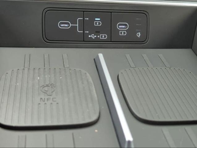 Photo of 2025 Ultimate Red Hyundai SANTA FE