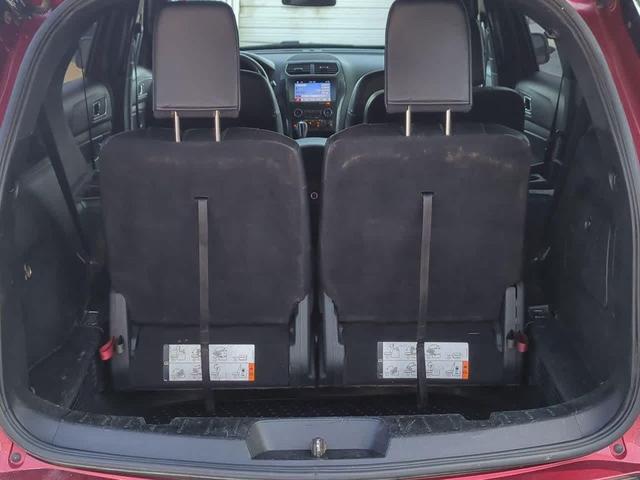 Photo of 2019 Ruby Red Metallic Tinted Clearcoat Ford Explorer