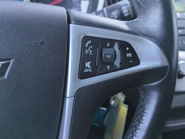 Photo of 2017 Summit White Chevrolet Equinox
