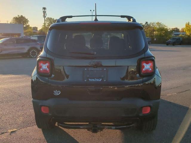 Photo of 2018 Black Jeep Renegade
