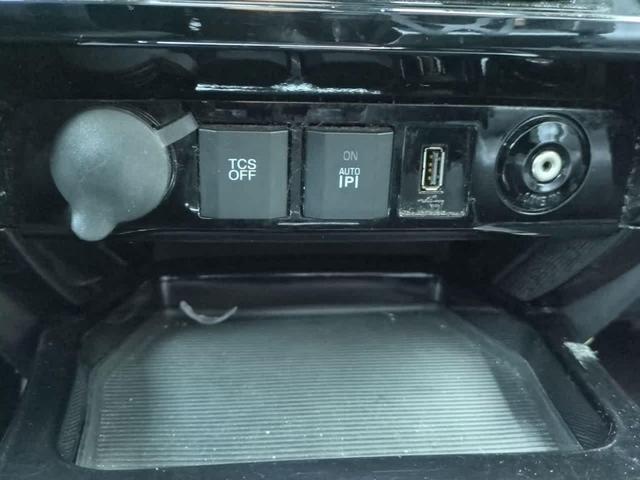 Photo of 2012 Black Ford Escape