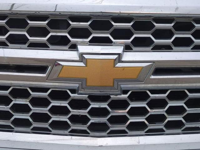 Photo of 2015 Silver Ice Metallic Chevrolet Silverado 1500