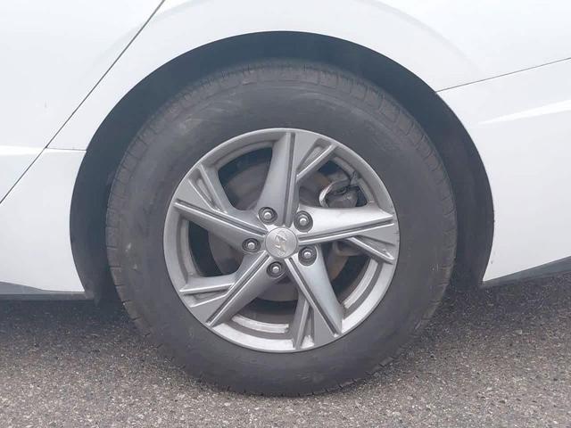Photo of 2023 Serenity White Hyundai SONATA