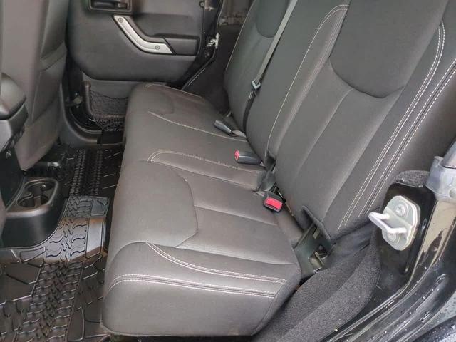 Photo of 2017 Black Clearcoat Jeep Wrangler Unlimited