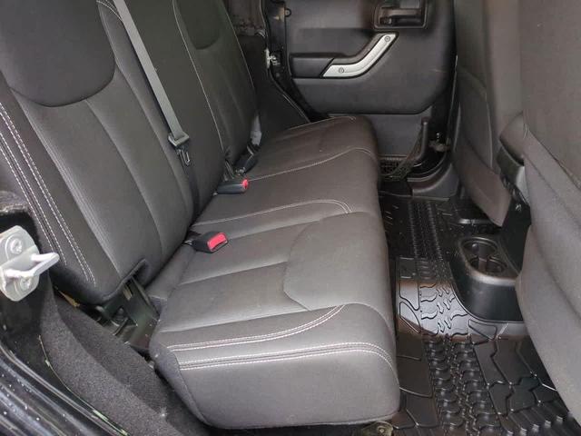 Photo of 2017 Black Clearcoat Jeep Wrangler Unlimited