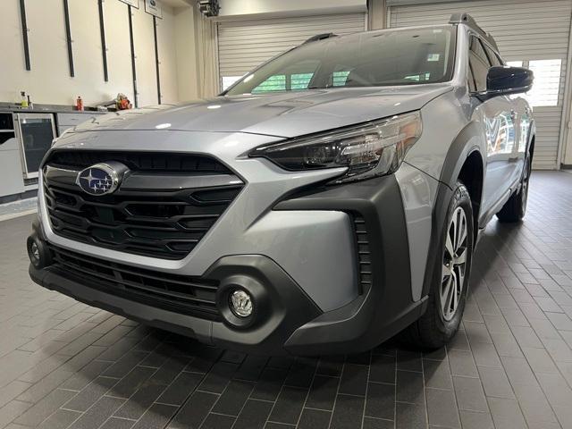 Photo of 2025 Ice Silver Metallic Subaru Outback