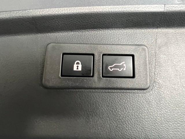 Photo of 2025 Ice Silver Metallic Subaru Outback