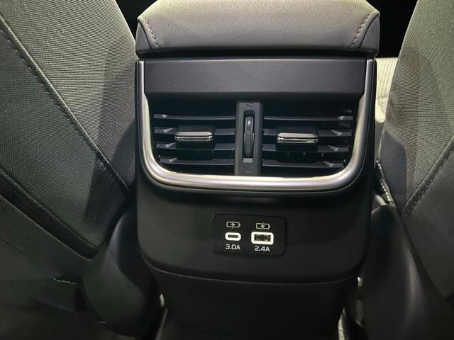 Photo of 2025 Ice Silver Metallic Subaru Outback