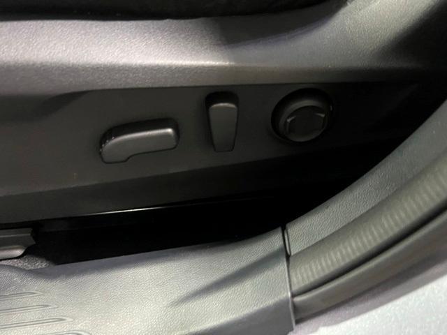 Photo of 2025 Ice Silver Metallic Subaru Outback