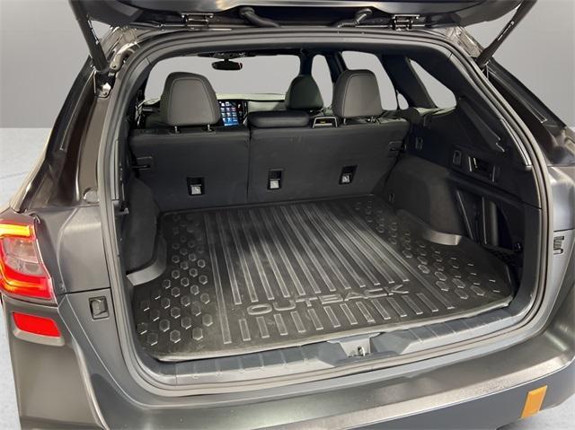 Photo of 2023 Crystal Black Silica Subaru Outback
