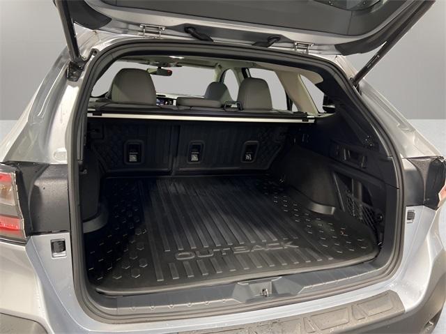 Photo of 2024 Ice Silver Metallic Subaru Outback