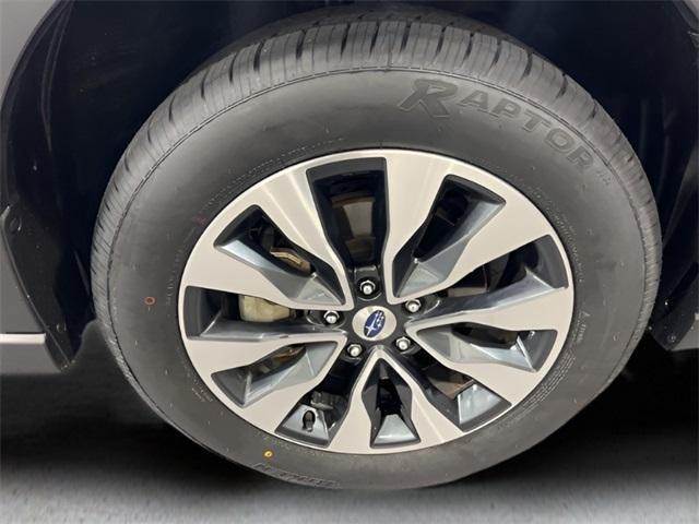Photo of 2024 Ice Silver Metallic Subaru Outback