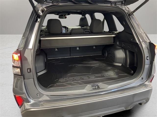 Photo of 2025 Magnetite Gray Metallic Subaru Forester