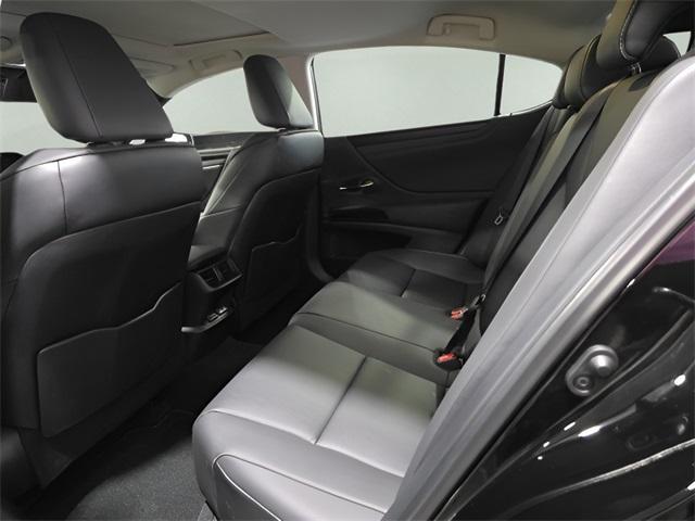Photo of 2024 Obsidian Black Lexus ES 350