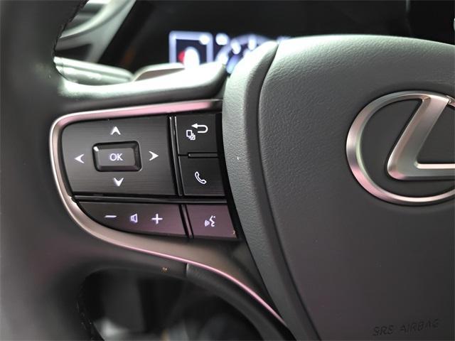 Photo of 2024 Obsidian Black Lexus ES 350