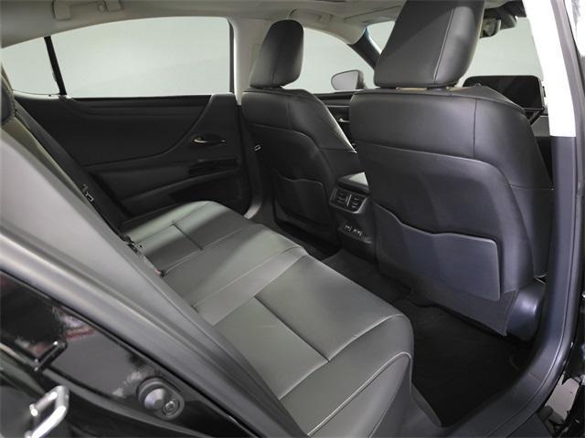 Photo of 2024 Obsidian Black Lexus ES 350