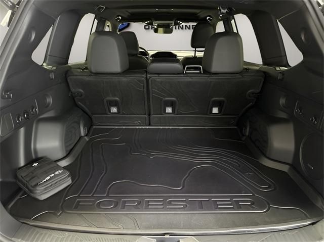 Photo of 2025 Crystal White Pearl Subaru Forester