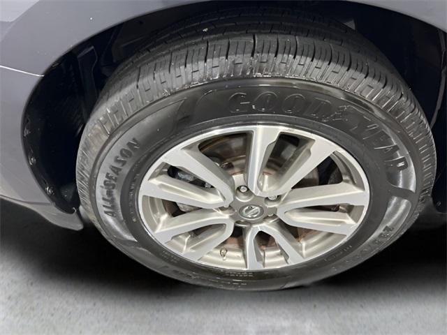 Photo of 2013 Dark Slate Nissan Pathfinder