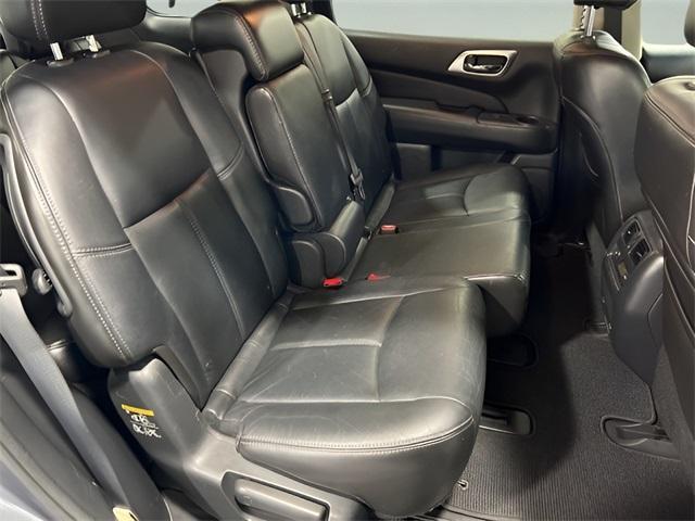 Photo of 2013 Dark Slate Nissan Pathfinder