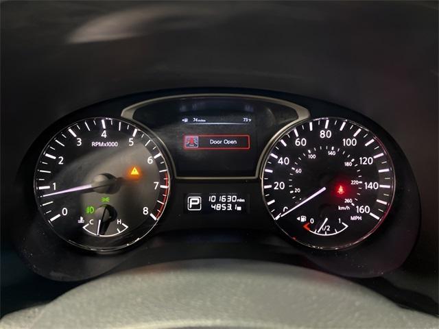 Photo of 2013 Dark Slate Nissan Pathfinder