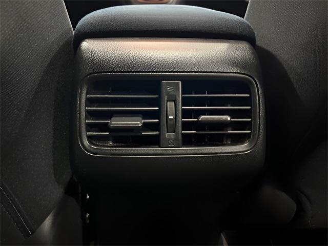 Photo of 2015 Black Honda CR-V
