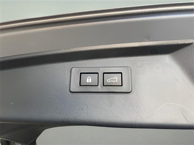Photo of 2025 Ice Silver Metallic Subaru Outback