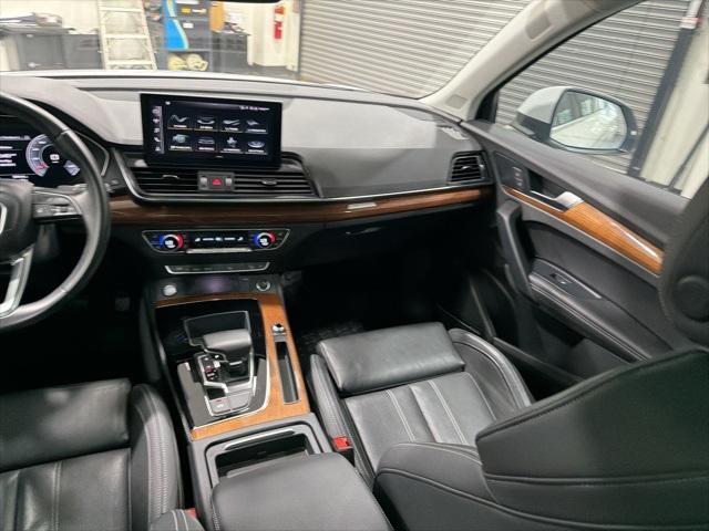 Photo of 2022 Ibis White Audi Q5